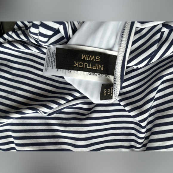 NIP TUCK Women’s SWIMSUIT TUMMY CONTROL ONE PIECE SIZE 6 - Picture 9 of 14